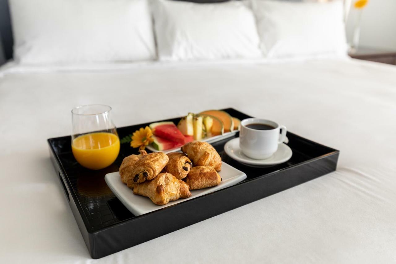 Imperia Hotel Et Suites Boucherville Ngoại thất bức ảnh